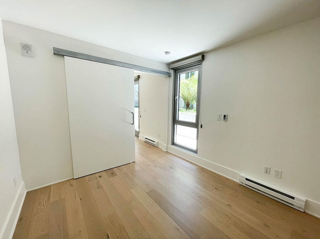 Photo - 1075 Market St Unit #207