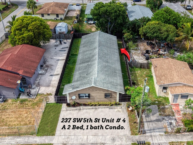 Photo - 237 SW 5th St Unit 4D