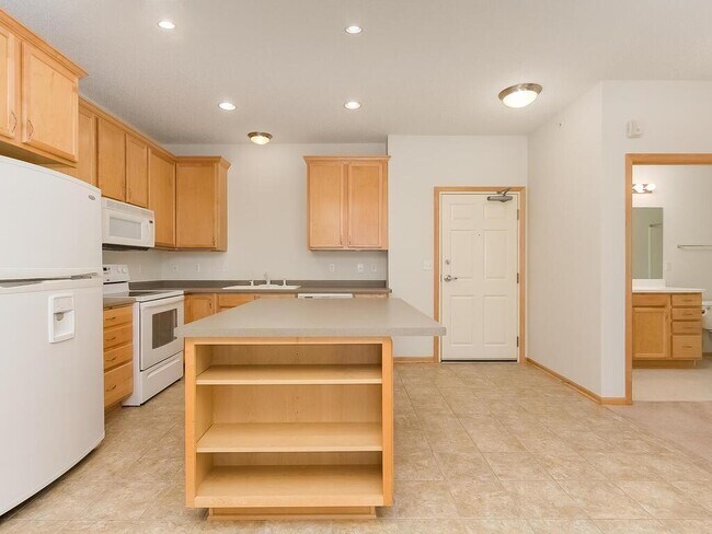 Photo - 3600 Wooddale Ave S Unidad 304