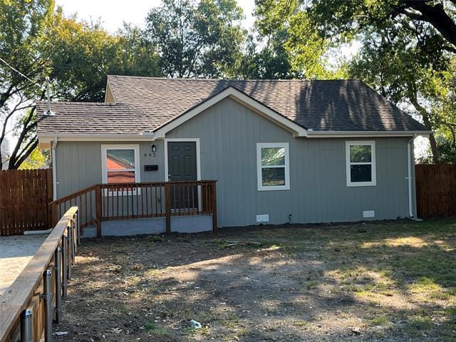Photo - 942 Carver St
