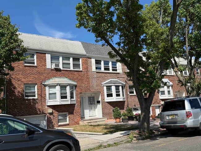 Photo - 42 Briarwood Rd