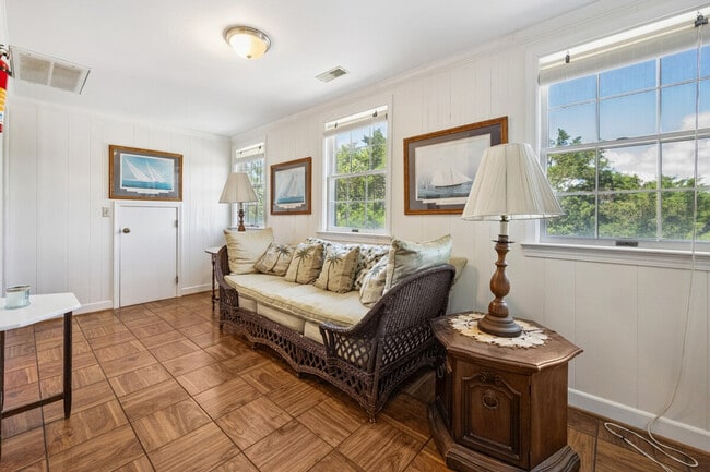 Photo - 256 Pioneer Loop Unit SI ID1253777P