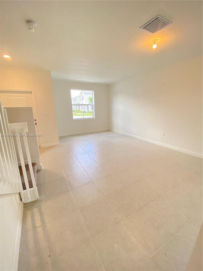 Photo - 2640 SE 19th St