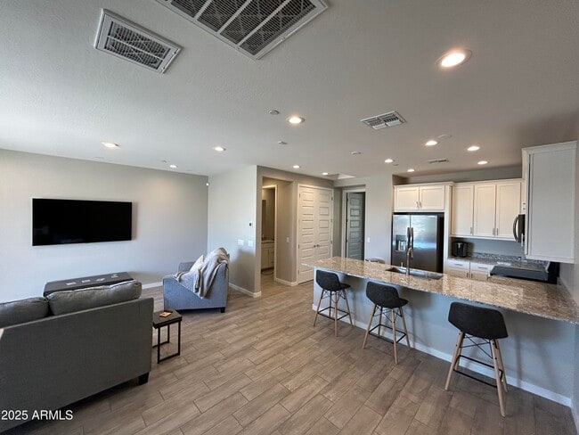 Building Photo - 4073 E Amoroso Dr Rental