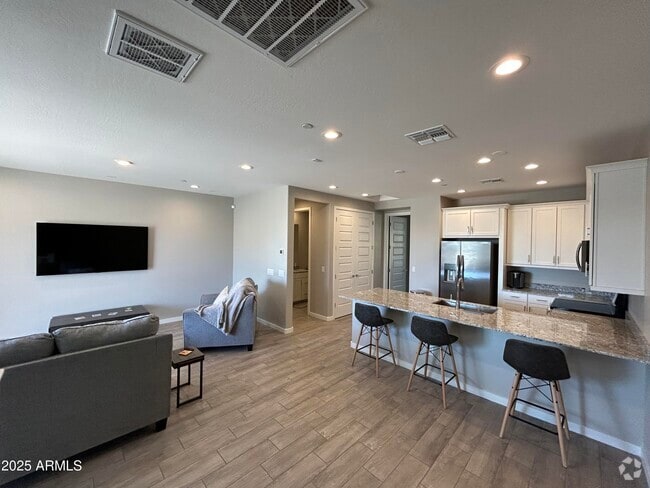 Building Photo - 4073 E Amoroso Dr Rental