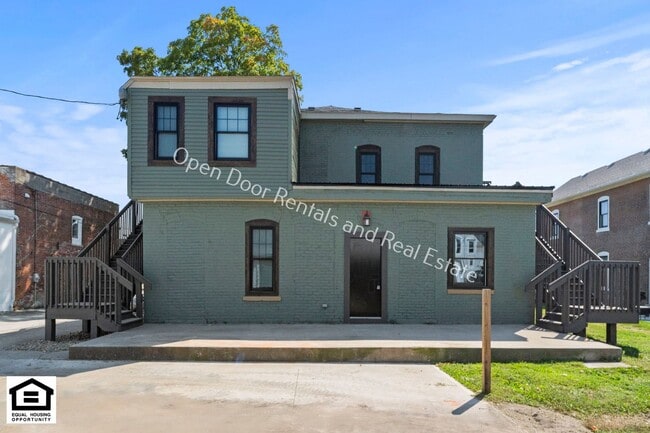 Photo - 420 W 4th St Unit 420 W 4th St Apt 200