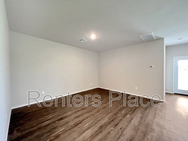 Photo - 20 Stonegate Dr