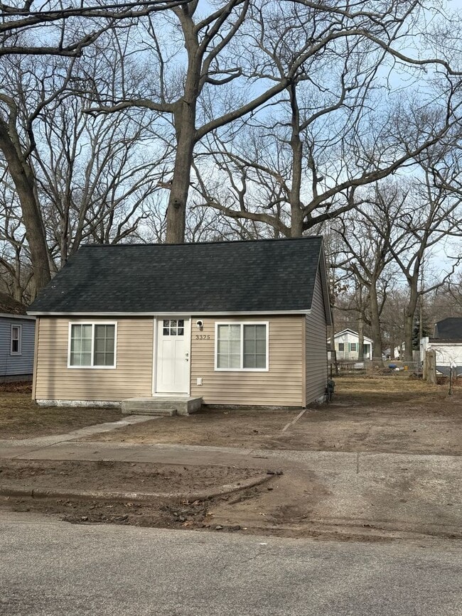 Photo - Like New! - 1 Bedroom Home in Muskegon