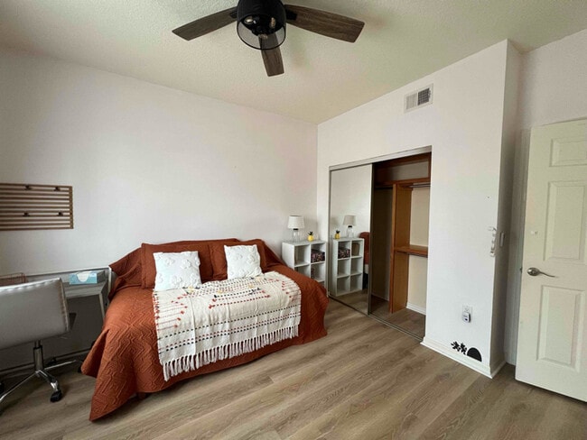 10825 Windsor Walk Dr Unidad 206