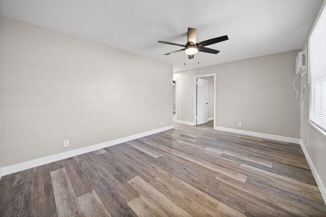 Photo - 135 Tandy Dr Unit C