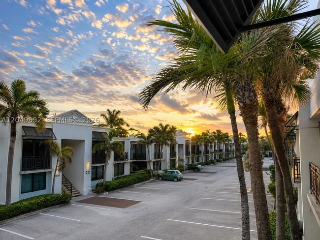 Photo - 1680 S Ocean Dr Unit 251
