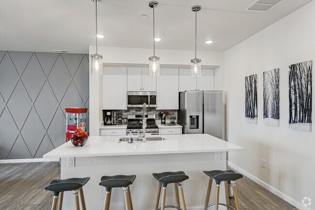 Building Photo - 1539 Spring Water Pt Rental
