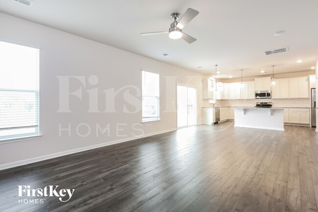2 Ramblehurst Rd
