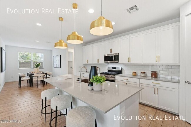 Photo - 6627 S Abbey Ln