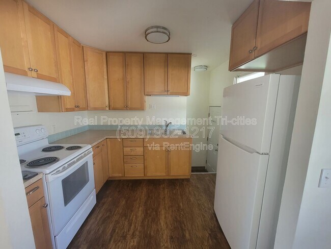 Photo - 1418 Mahan Ave