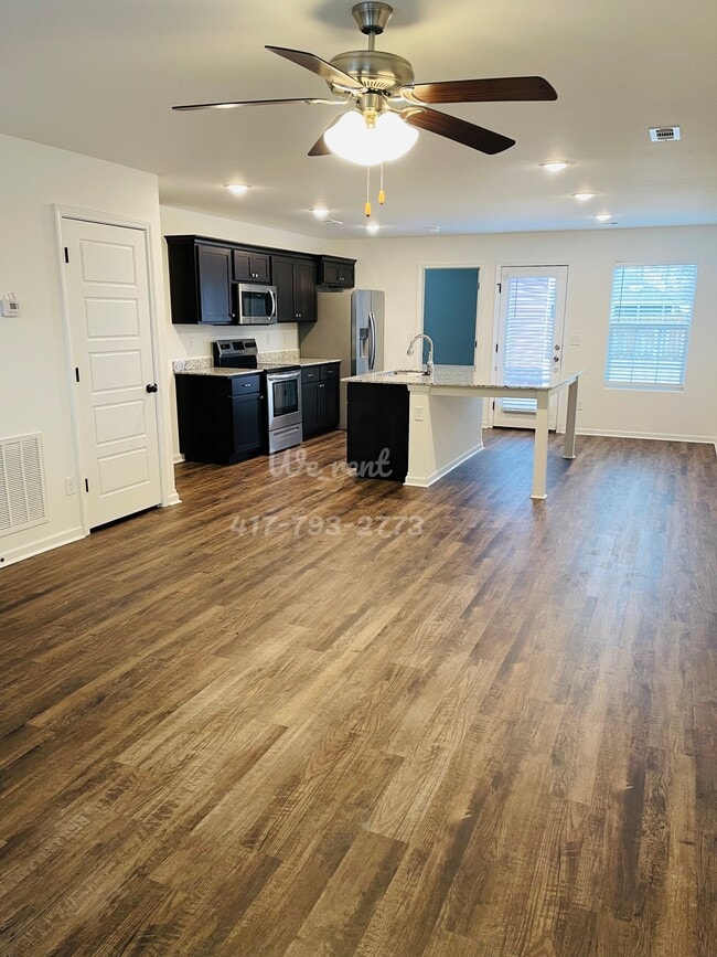 Photo - 1824 Illinois Ave Unit 1824