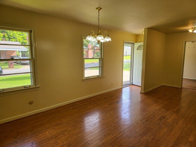 Photo - 4123 10th St