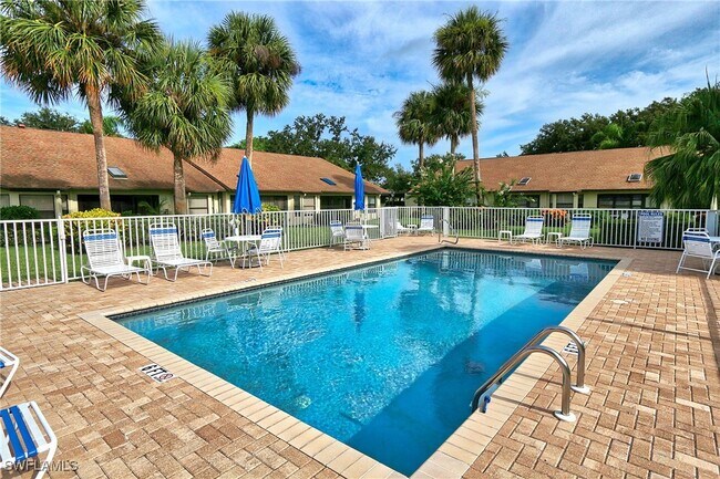 Photo - 10805 Queen Anne Ln Unit 203