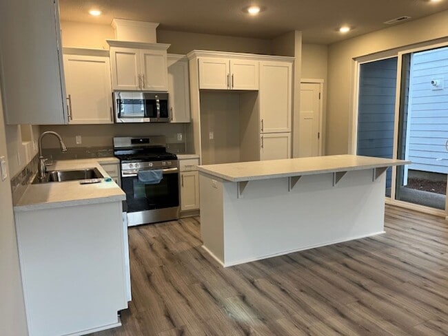 Photo - New 4 Bedroom 2.5 Bath Home McMinnville OR
