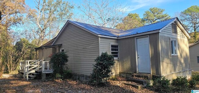 Building Photo - 528 Blue Bell Rd