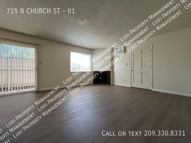 Photo - 715 N Church St Unit 01