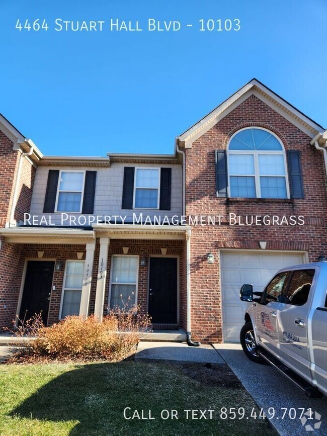 Building Photo - Spacious Townhome in Stuart Hall