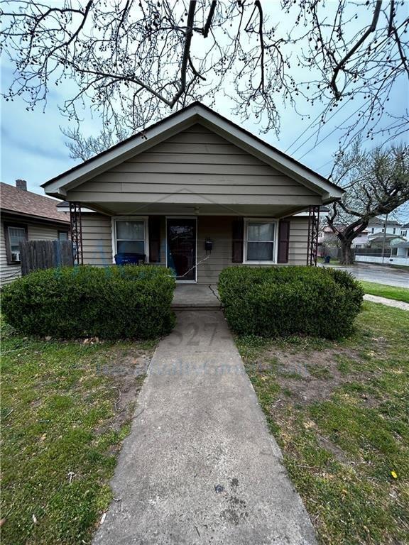 Building Photo - 719 S Rock Island Ave