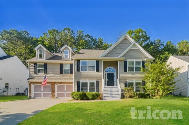 Building Photo - 611 Hemlock Ct