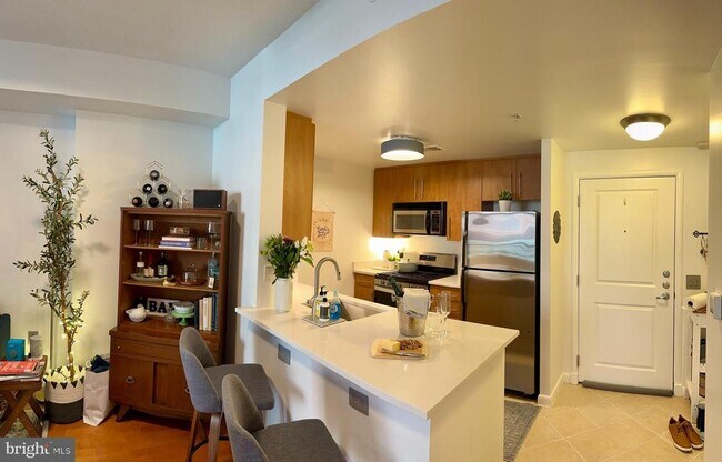 Photo - 1021 N Garfield St Apartamento Unidad 222