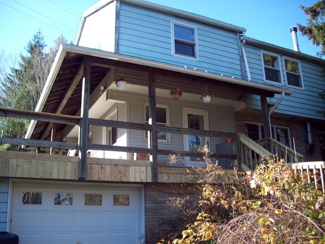 Building Photo - 1574 Coddington Rd Rental