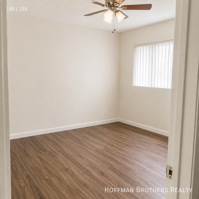 3105 S Durango Ave Unit 5