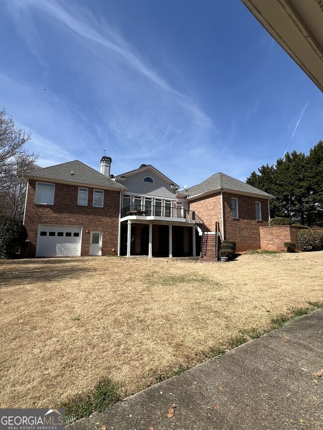 Photo - 678 Verney Dr