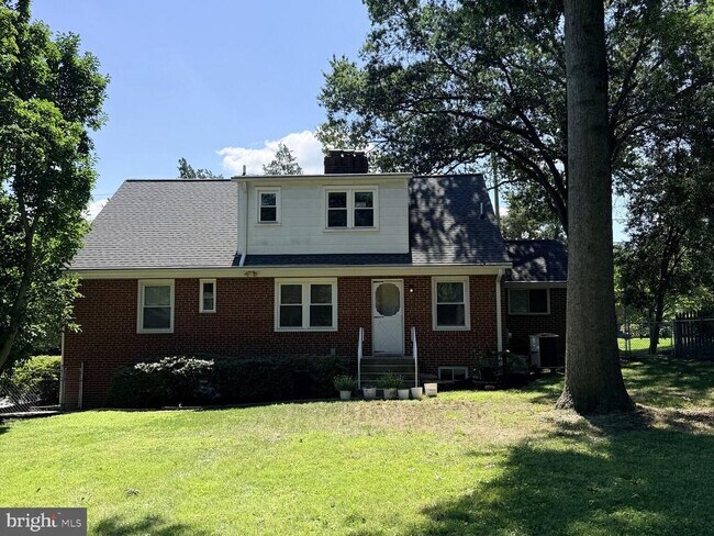 Photo - 11308 Cedar Ln