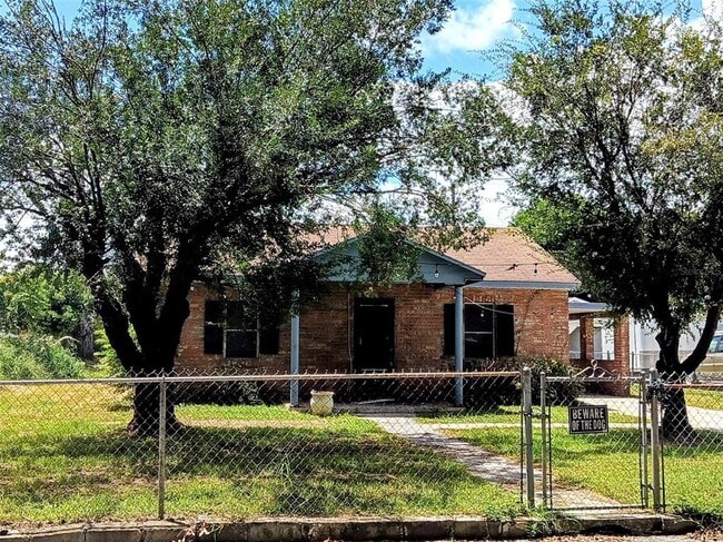 Building Photo - 110 Orange Ave