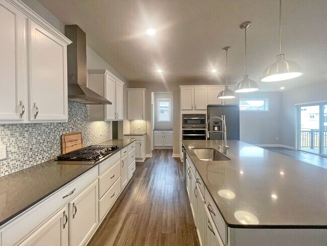 4597 Cobalt Ln