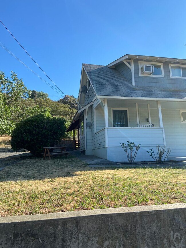 Photo - Cozy 3 Bedroom, 1 Bathroom Home with Spacious Back Yard.