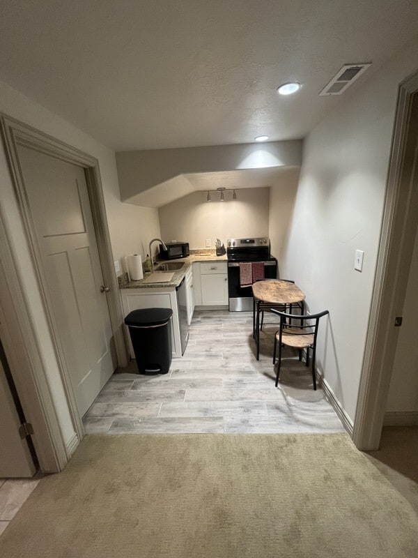 Photo - 638 Koins Way