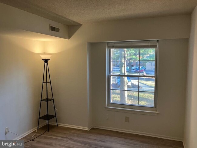 Photo - 7680 Tremayne Pl Unidad 201