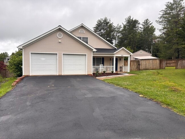 Photo - 1599 Broad Crossing Rd House