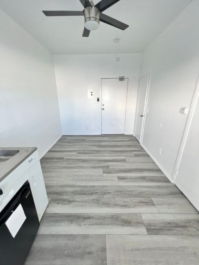 Adams Hill Lofts