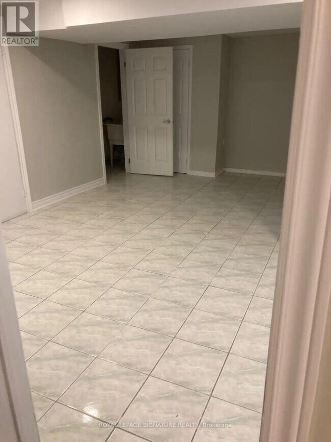 Photo - 154 Fifefield Dr