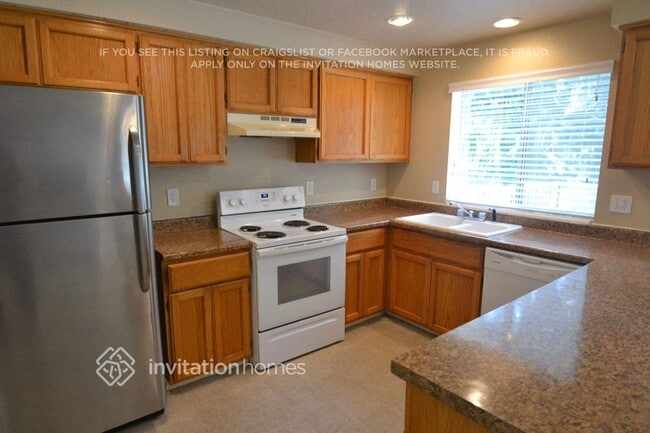 Photo - 11018 203rd Ave E