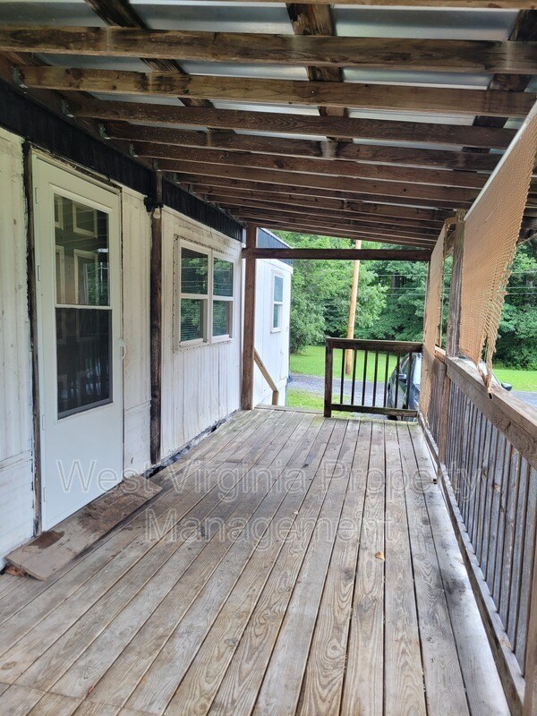 Photo - 155 Crawford Ln