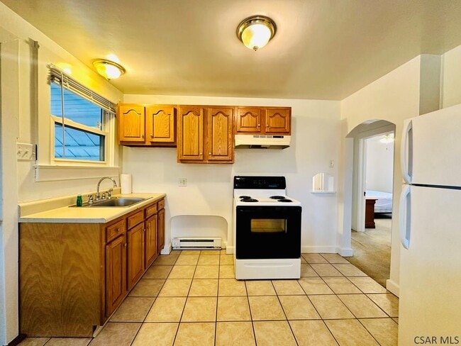 Photo - 608 Lamberd Ave