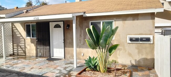 Building Photo - 4568 W 170th St Unit Front house