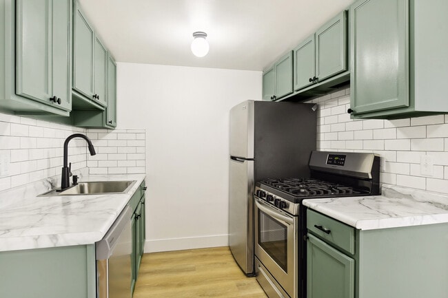 Karmel Apartments