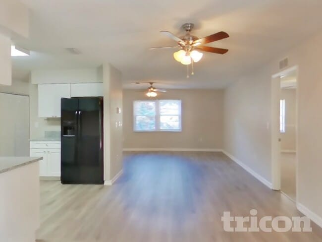 Photo - 330 Malcolm Ave