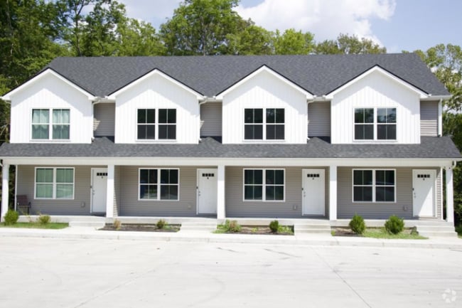 Building Photo - 2073 N Ford St Rental