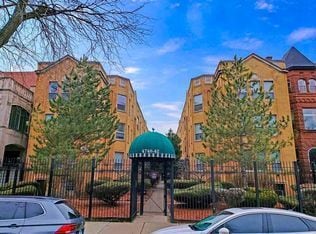 Building Photo - 4746 S Drexel Blvd Unit 3W