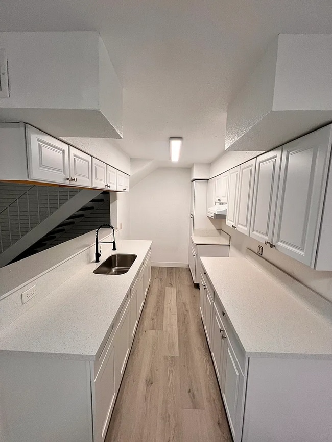 Building Photo - 4113 Apostolo Cir Unit 4 Rental